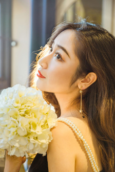 黑狱圣女